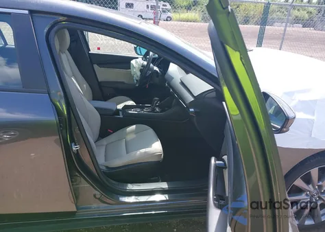 2024 Mazda Mazda3 2.5 S Preferred из США, поврежденный, VIN 3MZBPACM7RM401819